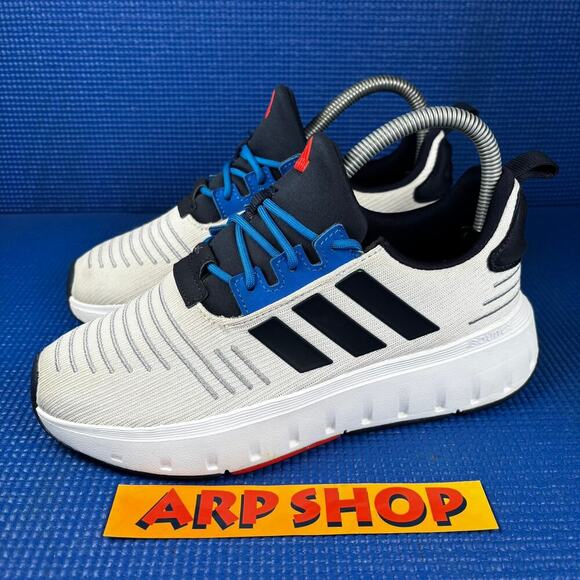 🔴 ADIDAS SWIFT RUN 23 Kids-Girls  Size 4 White Blue Running Shoes E9993 - Picture 1 of 8